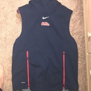 Hooded Windbreaker Vest, Size M